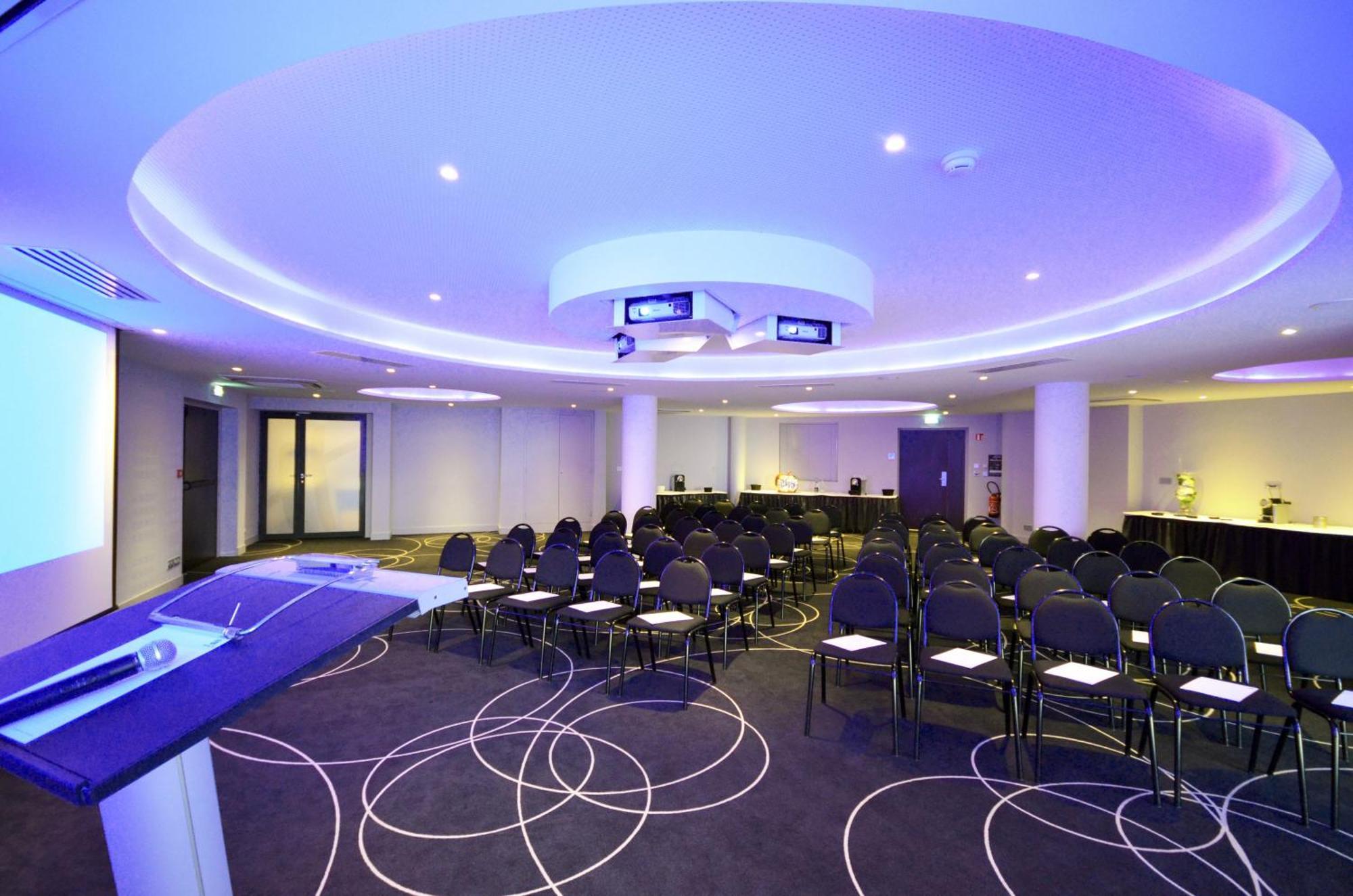 Holiday Inn Dijon Toison D'Or By Ihg Esterno foto