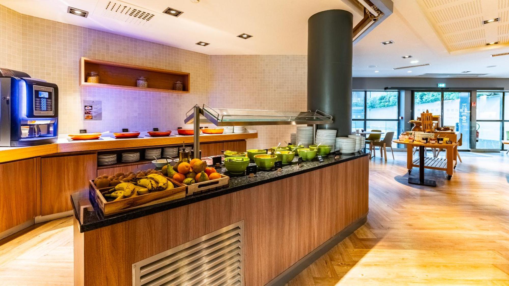 Holiday Inn Dijon Toison D'Or By Ihg Esterno foto